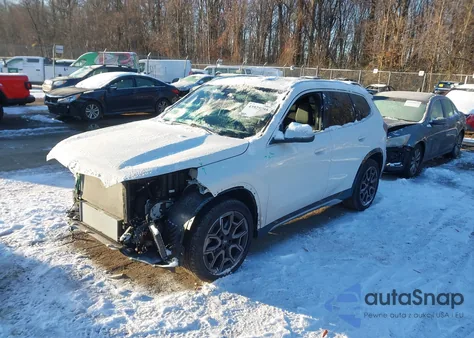 2024 BMW X1 xDrive28I z USA, uszkodzony, nr VIN WBX73EF03R5Y69947